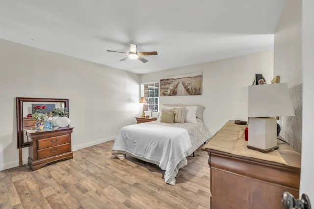 22862 Calcutta Dr — photograph 18 of 30